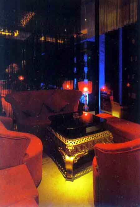 酒吧設(shè)計(jì)  http://www.che100yong.cn